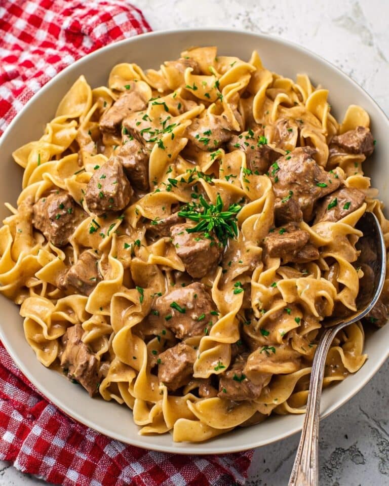 Slow Cooker Beef and Noodles Recipe
