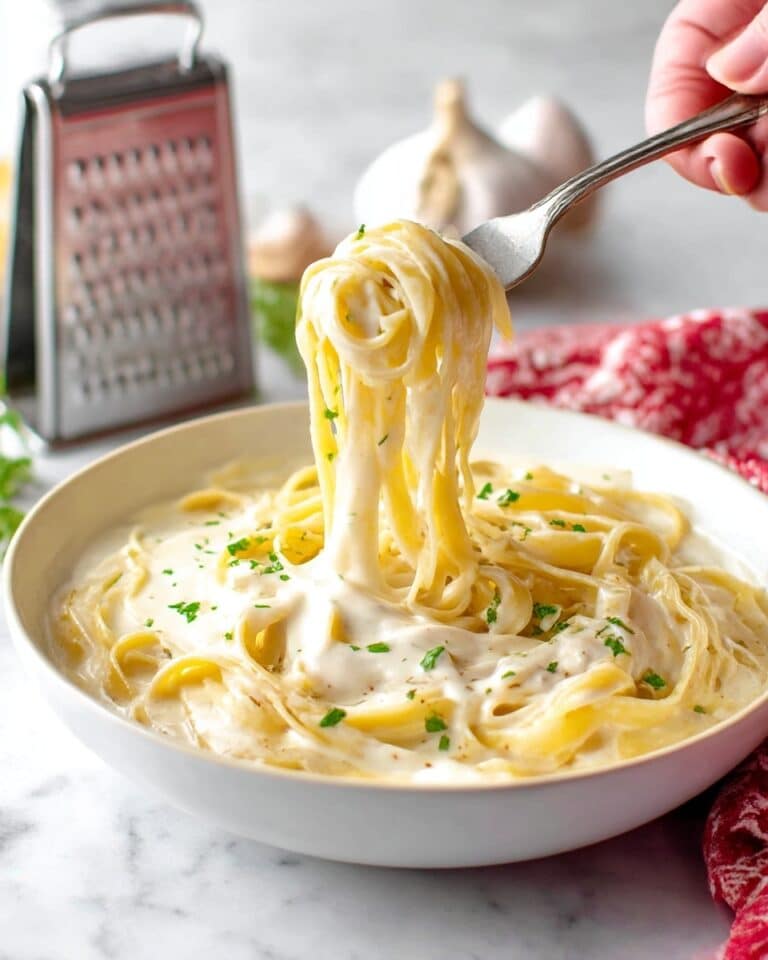 Greek Yogurt Alfredo Sauce (13g Protein, Low Calories) Recipe